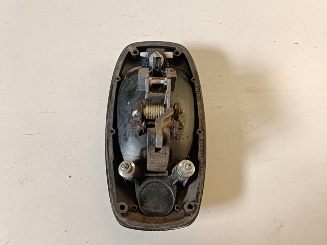 Ручка боковой двери наружная правая 735507854 FIAT