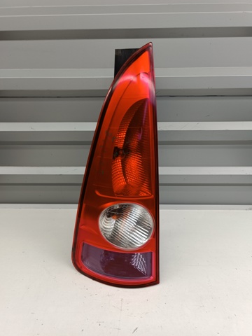 Задний левый стоп 8200027153 RENAULT