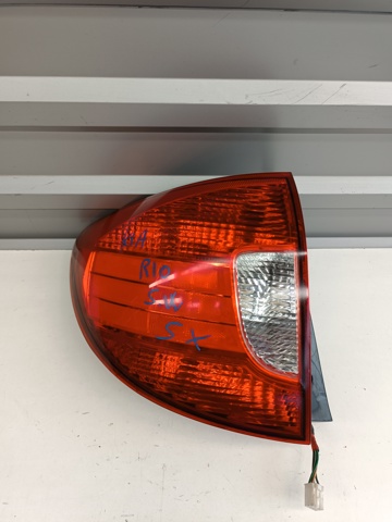 Фонарь задний левый 92401FD070 HYUNDAI