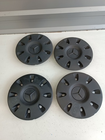 Колпак колесного диска A6394010825 MERCEDES
