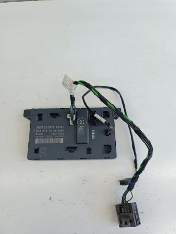 Блок комфорта передней двери A6398201226 MERCEDES
