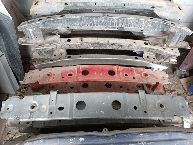 Балка бампера заднего B45C50260 MAZDA