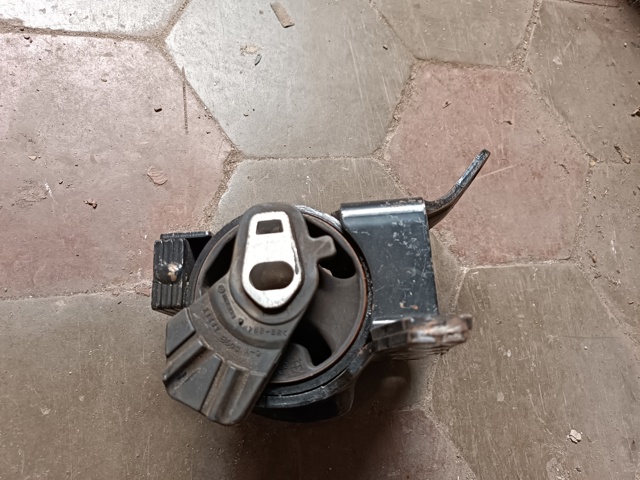 B60S39070 Mazda