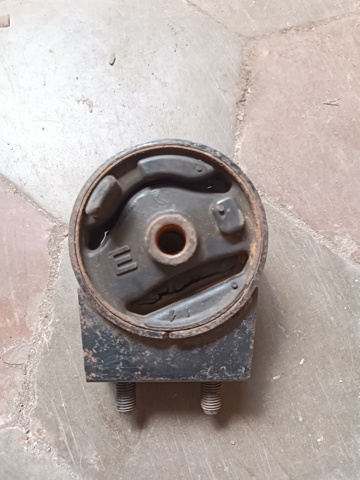Подушка передней опоры двигателя BC1D39050 MAZDA