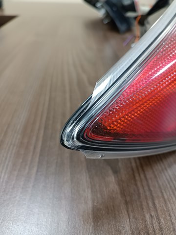 Задняя левая внешняя фара BCW851160F MAZDA