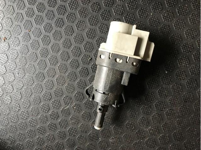 Лягушка стоп сигнала BJ3213480AA LAND ROVER