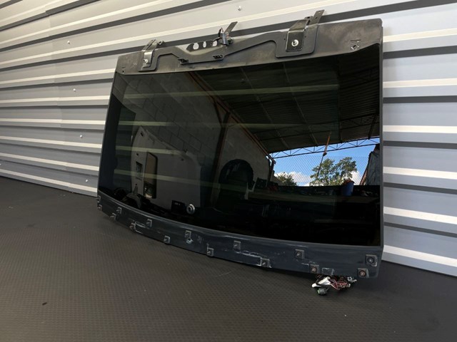 Окно двери задка CQG500031 LAND ROVER