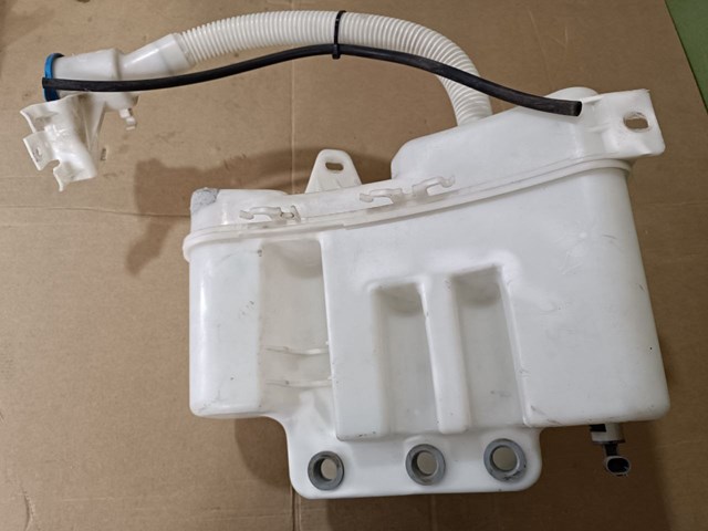 Водяной бачок омывателя стекла DMB500081 LAND ROVER