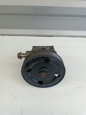 Насос рулевого механизма EG2132600A MAZDA