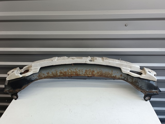 Балка бампера переднего EG2150070A MAZDA