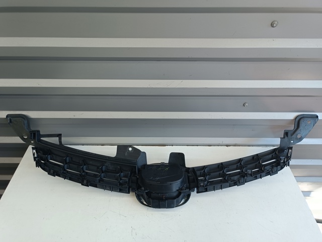 EG2150710D MAZDA Решетка радиатора купить в Днепр