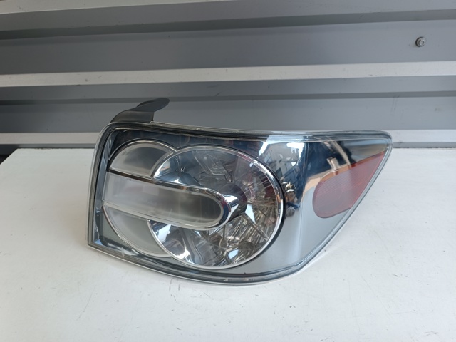 Задняя правая фара EG2151150F MAZDA
