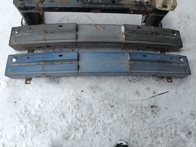 Буфер бампера заднего FE1550260C MAZDA