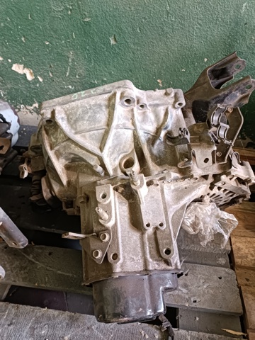 MAZDA G56017100F в наличии Полтава