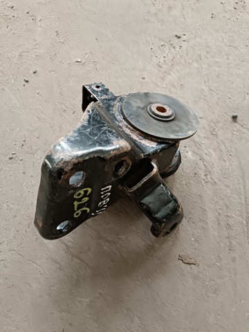 GA2A-39-070C Mazda Подушка (опора) двигателя левая