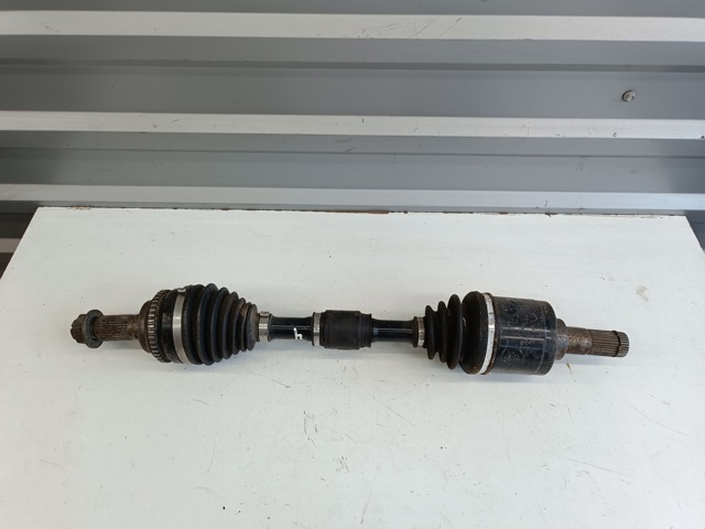 Привод в сборе левый GD722560XA MAZDA
