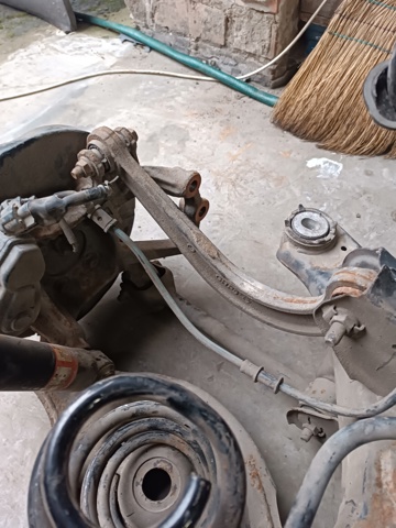 Поперечный рычаг задней подвески GHP928C10 MAZDA
