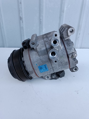 Компрессор кондиционера GHT661450 MAZDA