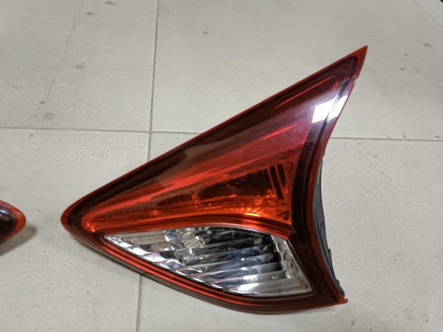 Фара задняя правая внутренняя KD53513F0B MAZDA