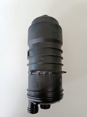 Крышка масляного фильтра LR002339 LAND ROVER