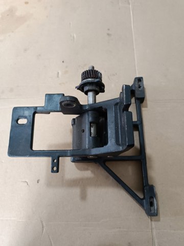 LAND ROVER LR004809 в наличии Харьков