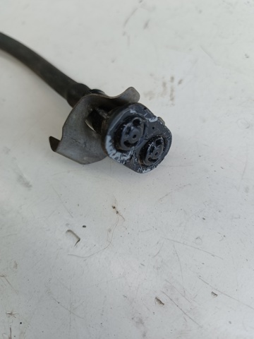 Сопло омывателя фары передней, левой LR015359 LAND ROVER