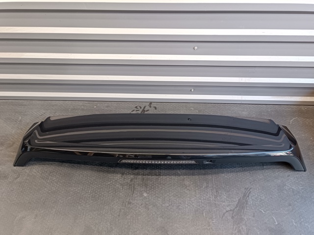 LR020147 LAND ROVER Задний стоп купить в Николаев