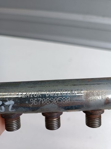 LR022334 Распределитель топлива (рампа) купить Павлоград