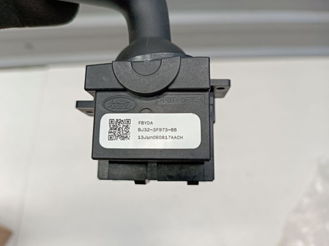 LR024629 LAND ROVER Правый подрулевой переключатель купить в Киев