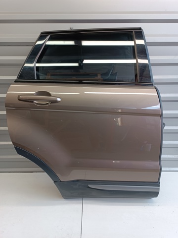 Дверь пассажирская задняя правая LR028556 LAND ROVER
