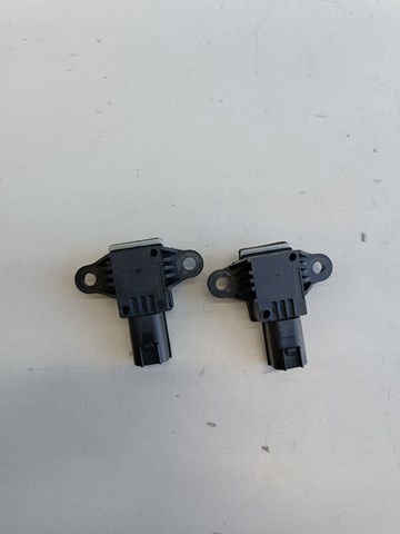 Датчик AIRBAG передний LR028860 LAND ROVER