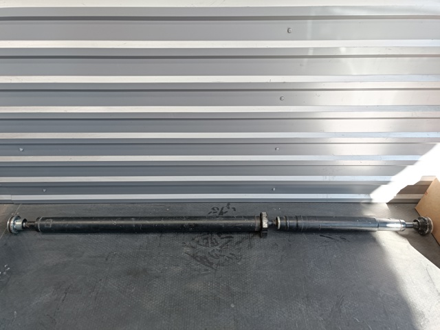 Вал карданный задний LR031394 LAND ROVER