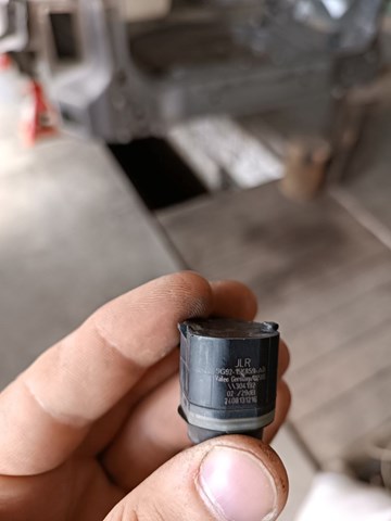 LR038084 LAND ROVER Датчик сигнализации парковки (парктроник) передний купить в Одесса