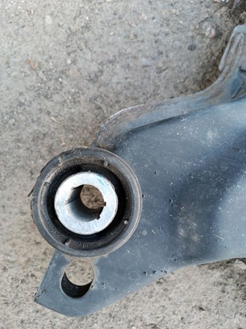 LR041717 LAND ROVER Балка передней подвески (подрамник) купить в Киев
