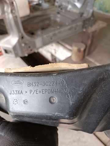 Компрессор пневмоподвески LR044027 LAND ROVER