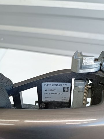 LAND ROVER LR061201 Ручка двери передней наружная в наличии Львов