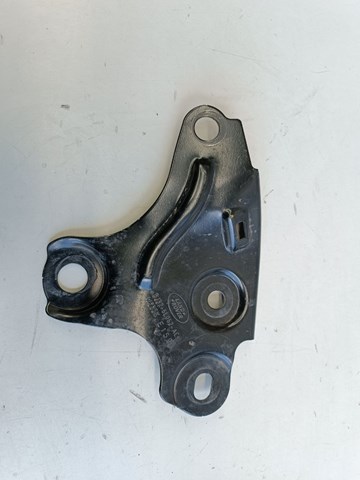 Кронштейн подушки (опоры) двигателя, правой LR078721 LAND ROVER