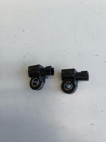 Датчик Айрбег передний LR085161 LAND ROVER