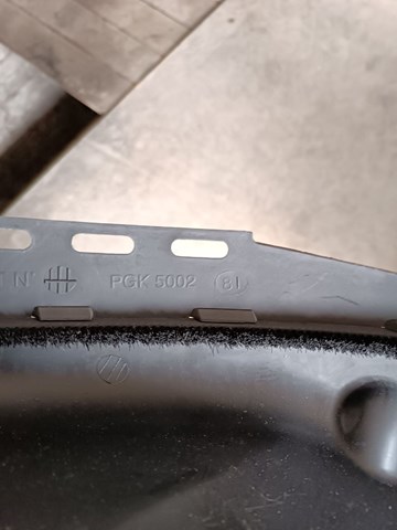 LAND ROVER PGK500281 Диффузор радиатора охлаждения верхний в наличии Ровно