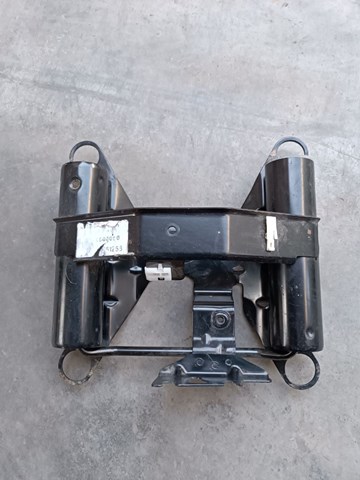 Кронштейн компрессора пневмоподкачки (амортизаторов) RQU500690 LAND ROVER