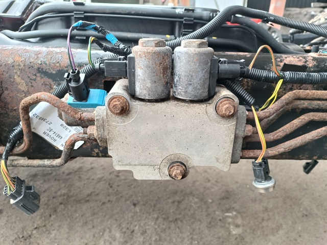 Блок клапанов активного стабилизатора RVH500110 LAND ROVER
