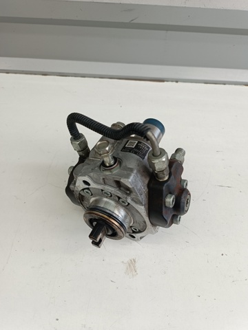 Насос топливный высокого давления (ТНВД) SH0113800D MAZDA