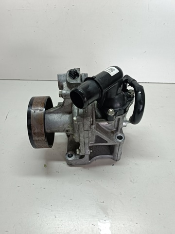 Насос охлаждения SH0115010A MAZDA