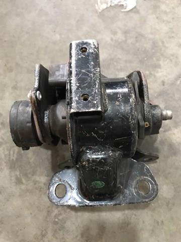 TD1139070 MAZDA Подушка (опора) двигателя левая купить в Житомир