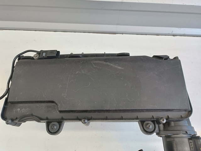 Y40513300 Mazda