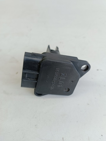 Датчик воздуха на впуске ZL0113215 MAZDA