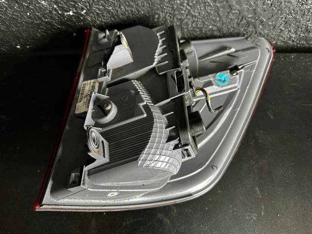 63217217311 BMW Фонарь задний левый внешний купить в Ровно