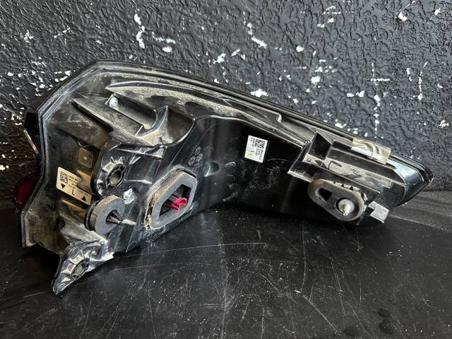 63218493811 BMW Фонарь задний левый внешний купить в Кривой Рог