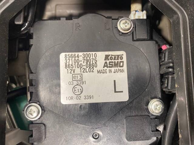 8118548B20 TOYOTA Левая фара купить в Полтава