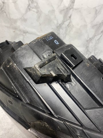 921013U250 HYUNDAI Левая фара купить в Ирпень